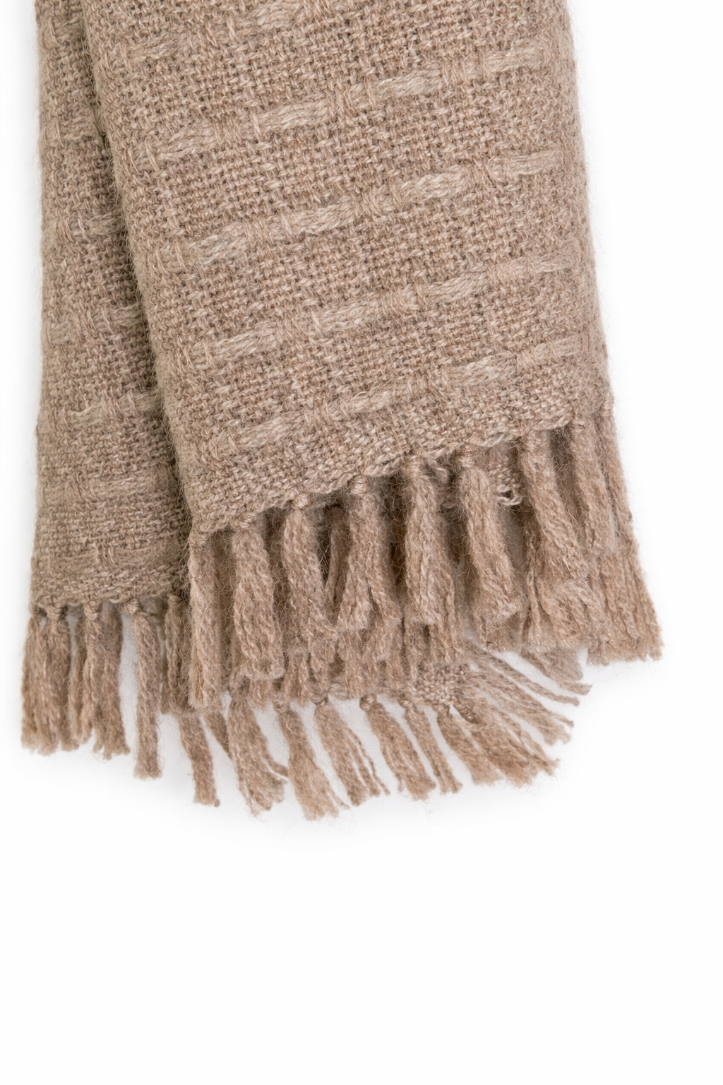 Sciarpa in tessuto intrecciato con frange – elegante e versatile