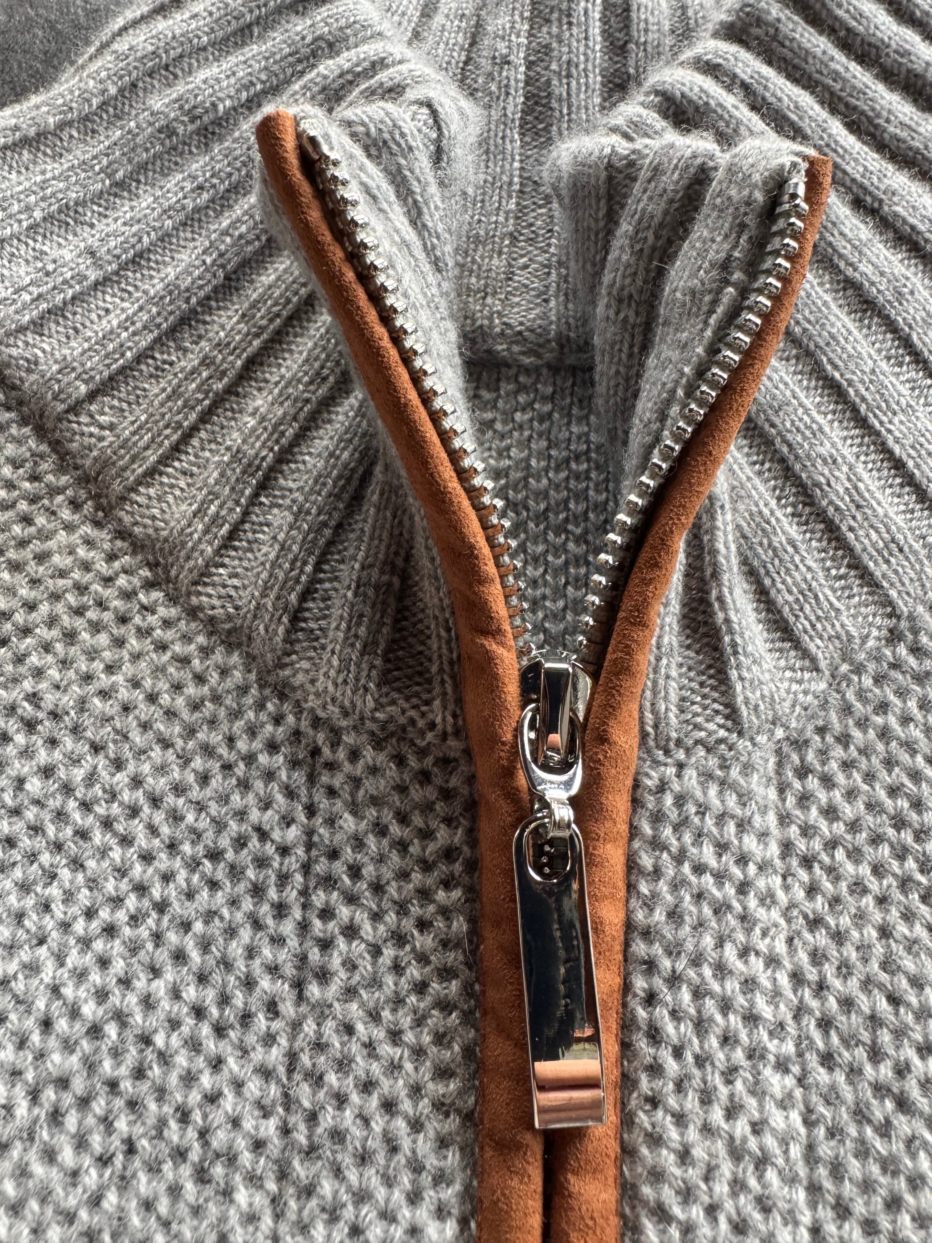 Cardigan in Puro Cashmere Inner Mongolia 100% con Zip e Toppe in Pelle - ultimi rimasti Taglia L