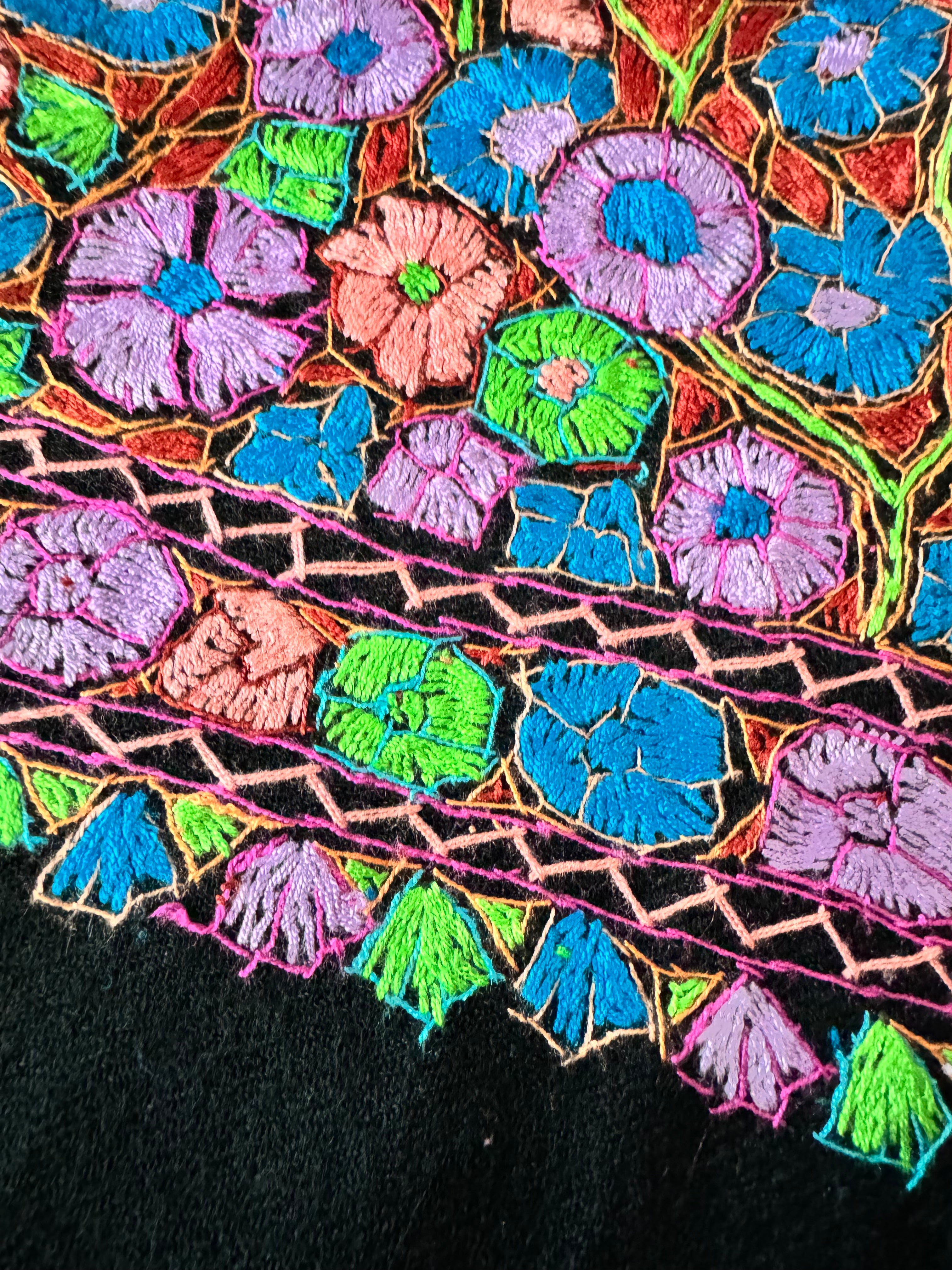 Pashmina in Lana yak, cashmere e inserti in seta lavorata a mano, Pezzo Unico e irripetibile